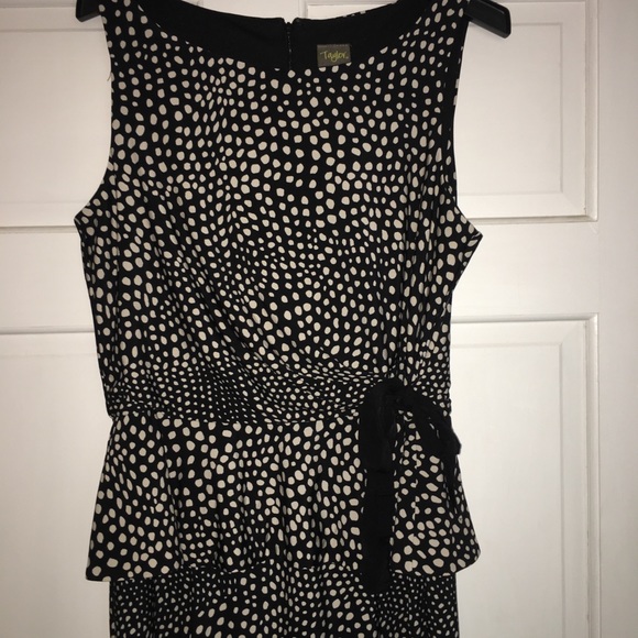 Excellent Condition -Black and White Dress - Picture 2 of 4
